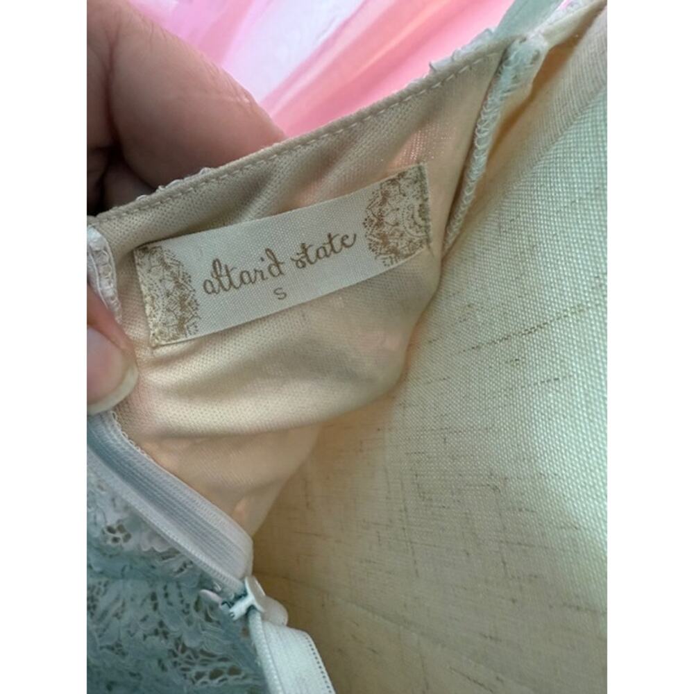 ALTR'D STATE CREAM AND NUDE LACE DRESS SIZE SMALL - Picture 4 of 7